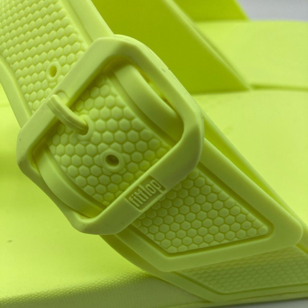 NWT FitFlop Women’s Electric Yellow Sandals Size 9/41 - Picture 4 of 9